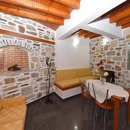 Akadia Syros 度假居 埃尔莫波利斯