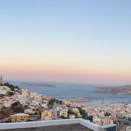 Akadia Syros Nyaraló