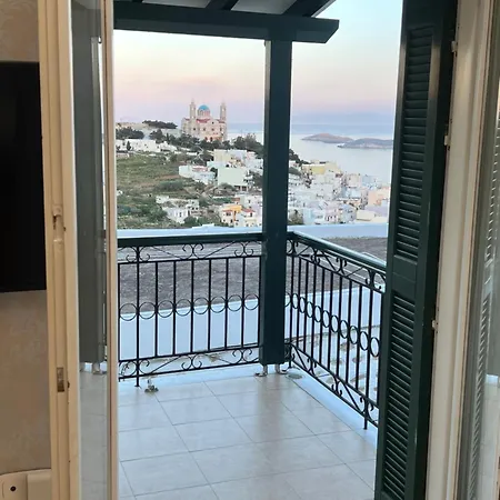 Akadia Syros