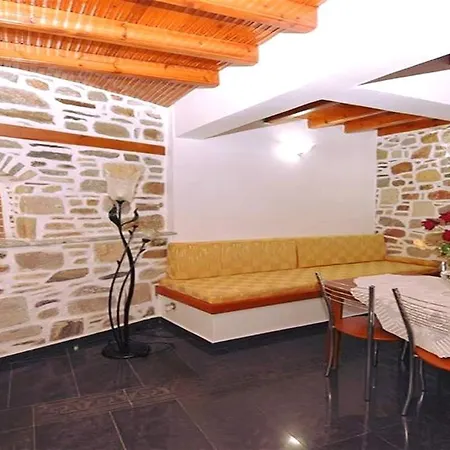 Nyaraló Akadia Syros Ermúpoli